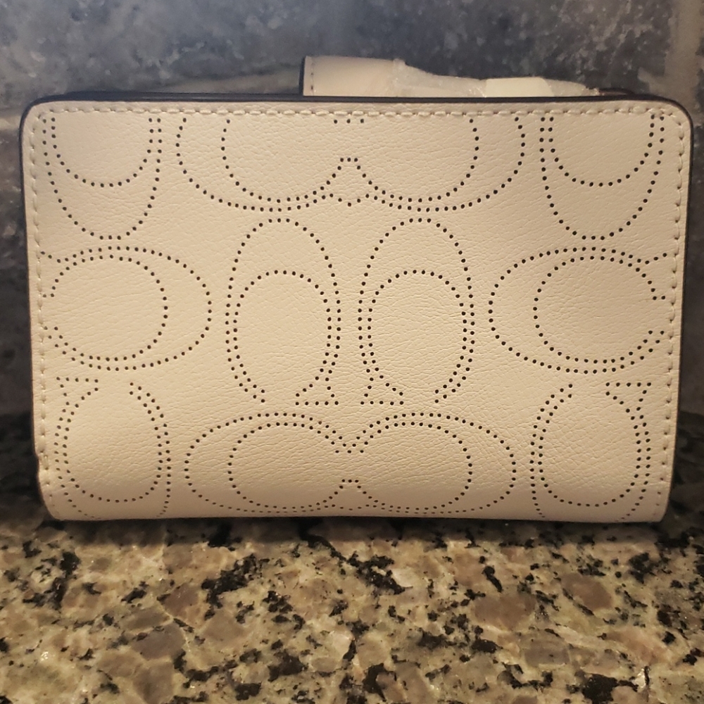 Coach wallet - Picture 2 of 5